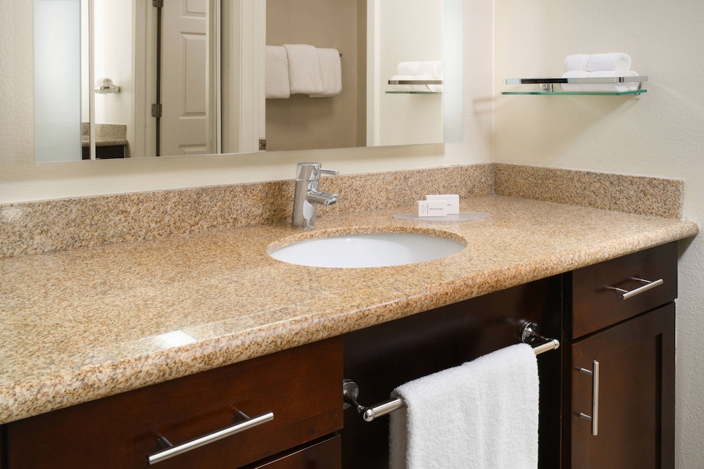 Residence Inn by Marriott Houston Westchase on Westheimer 12/38