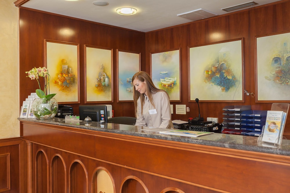 Hotel Villa Bacchus 3/50