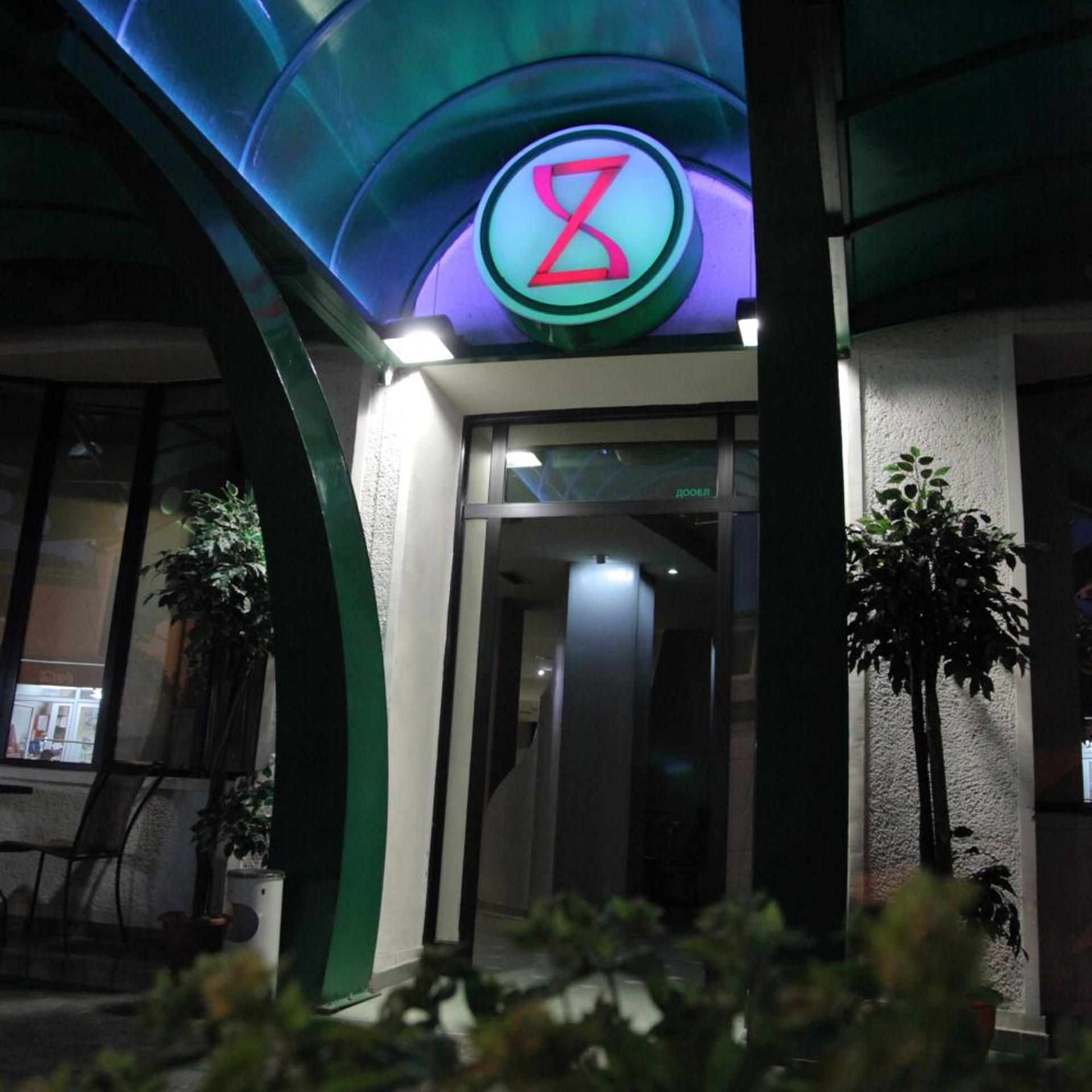 Cingo Hotel 4/62