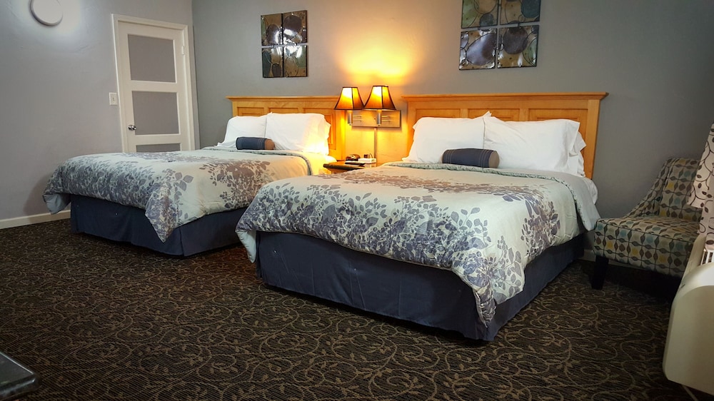 DELUXE, DOUBLE BED