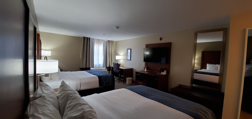 Comfort Inn & Suites Lordsburg I-10 17/49