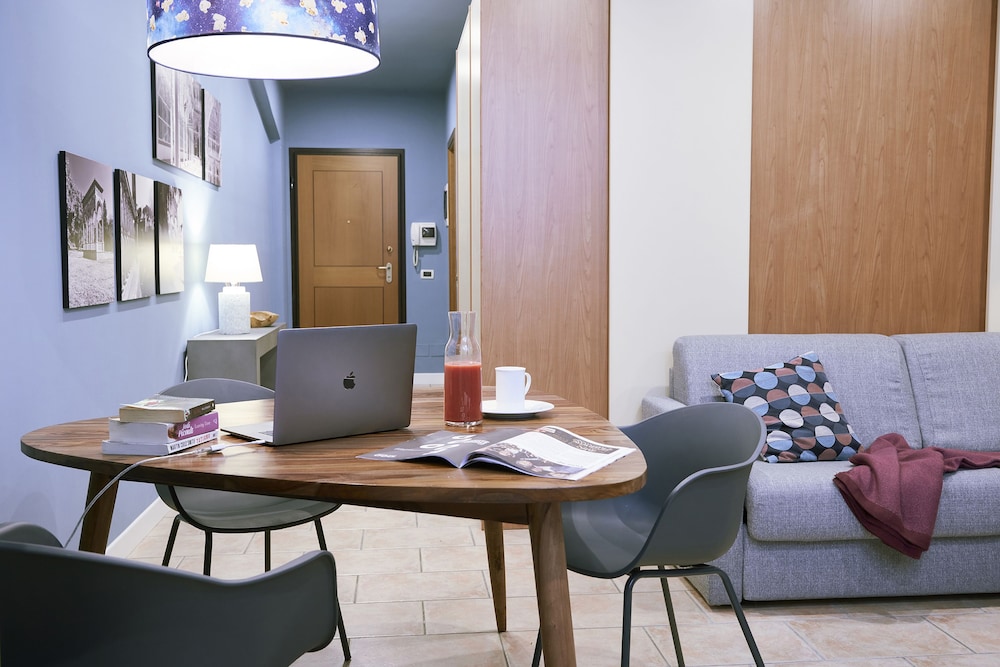 Leopoldo Residence 28/50