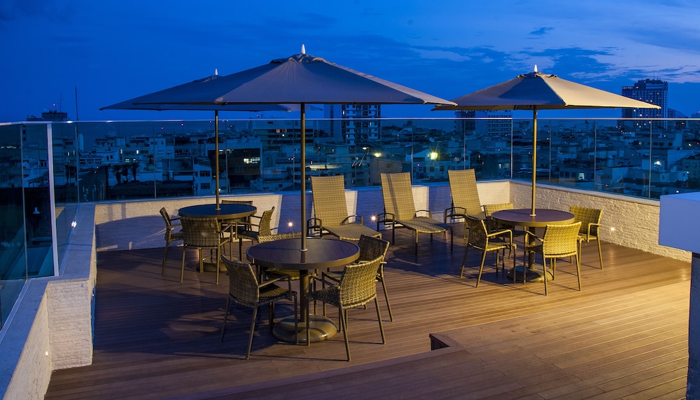 Americas Copacabana Hotel 45/49