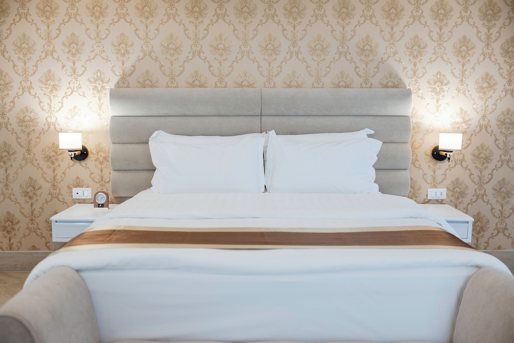 Fafa Premium Hotel 23/70