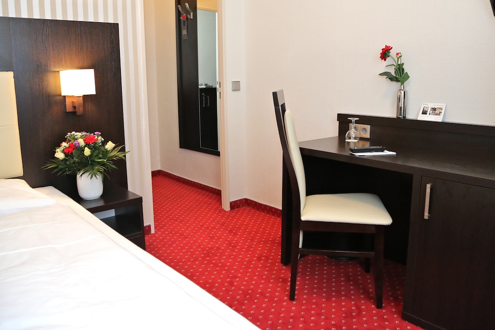 Hotel Herbst GmbH 27/33