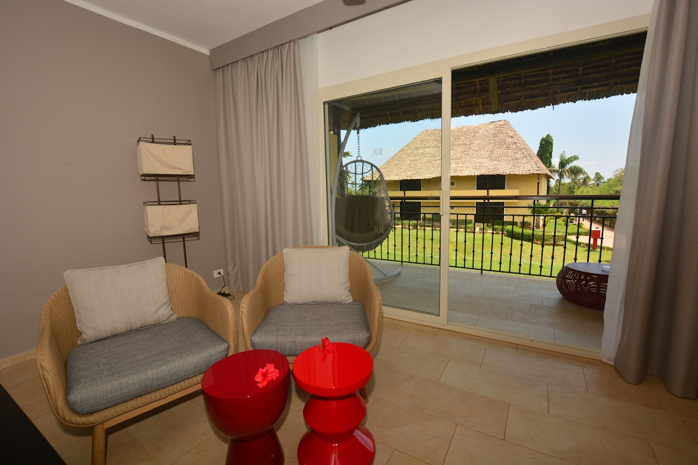 TUI BLUE Bahari Zanzibar 32/66