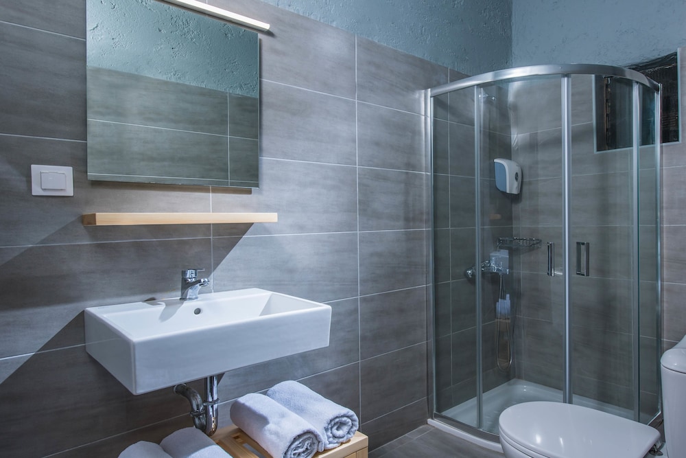 Indigo Suites Collection 48/50