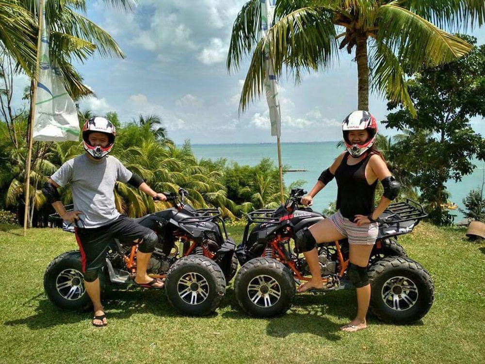 Batam View Beach Resort 58/68
