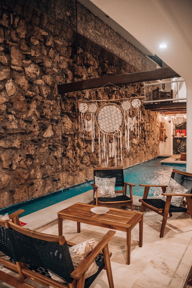 Ahava Hotel (ex Maria Candelaria Hotel) 24/43
