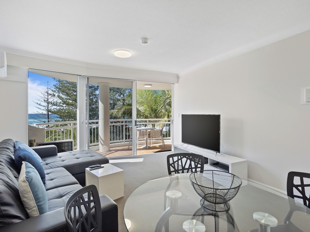 ULTIQA Burleigh Mediterranean Resort 54/65