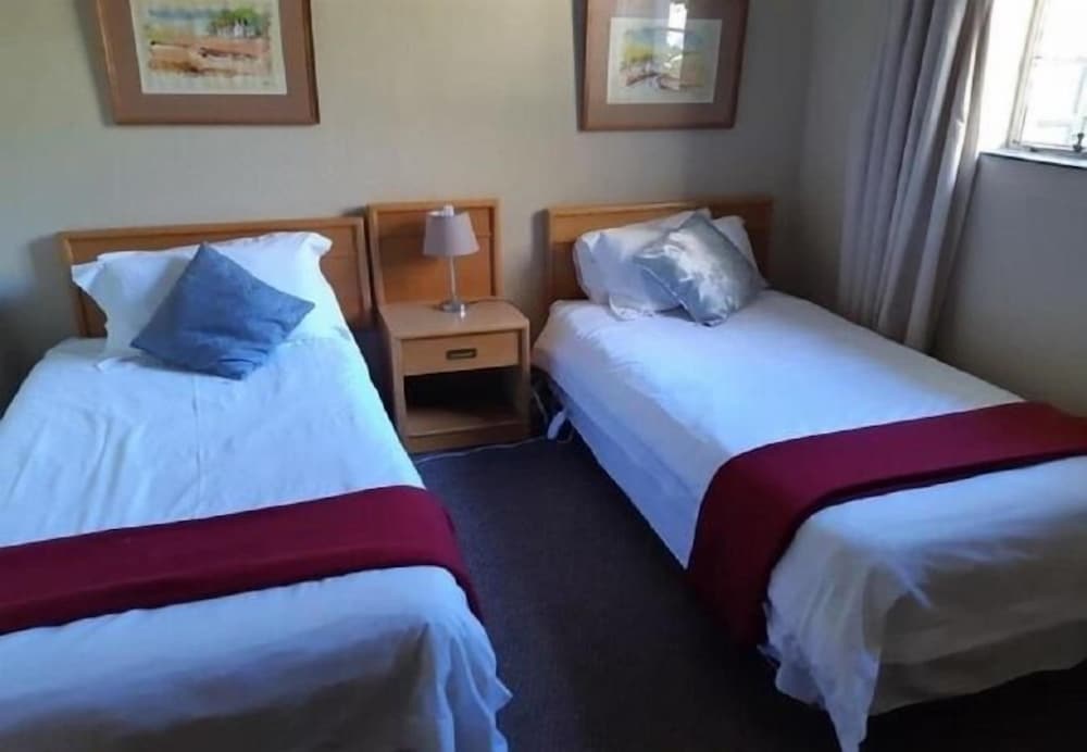 The Historic Hogsback Inn 5/21