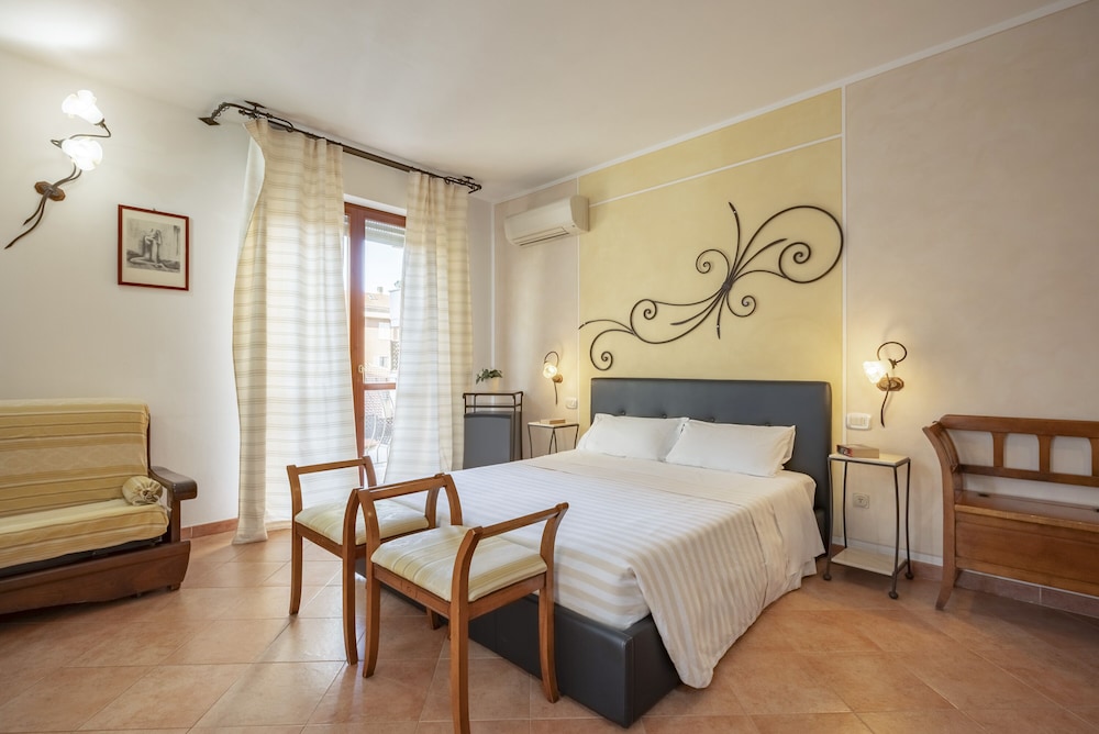 Lola Piccolo Hotel 30/68