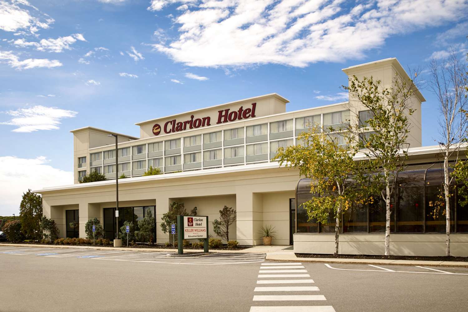 Clarion Hotel Portland Airport ME 2/16