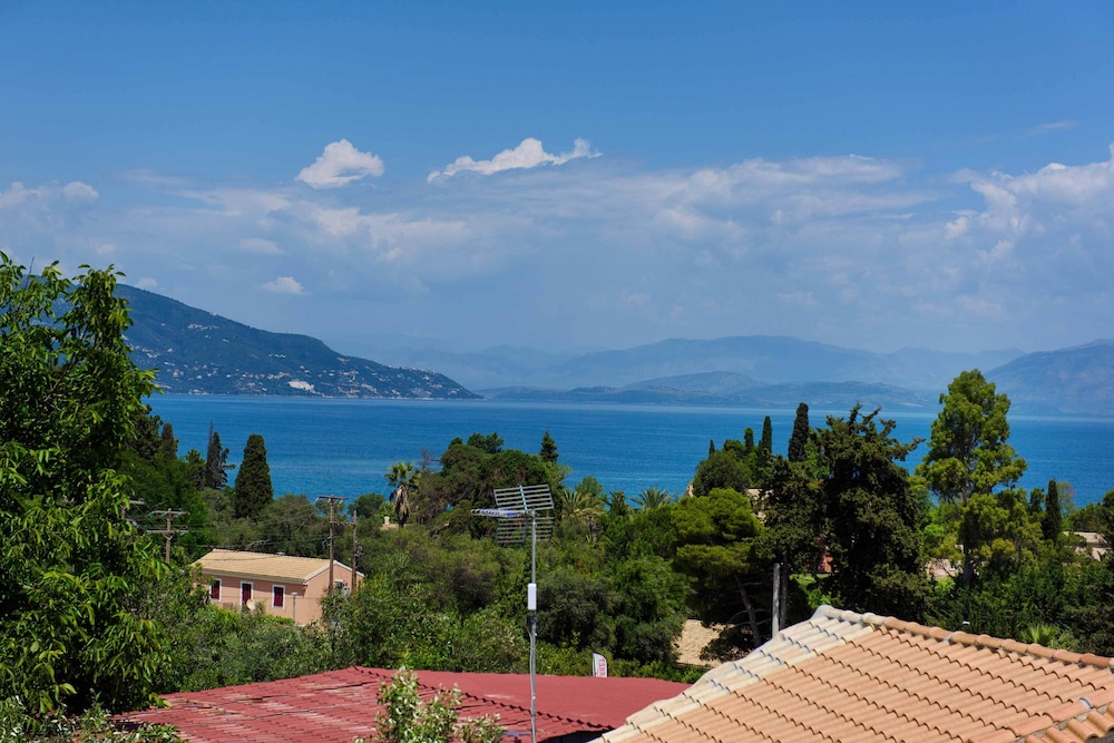 Villa Lemonia 45/50