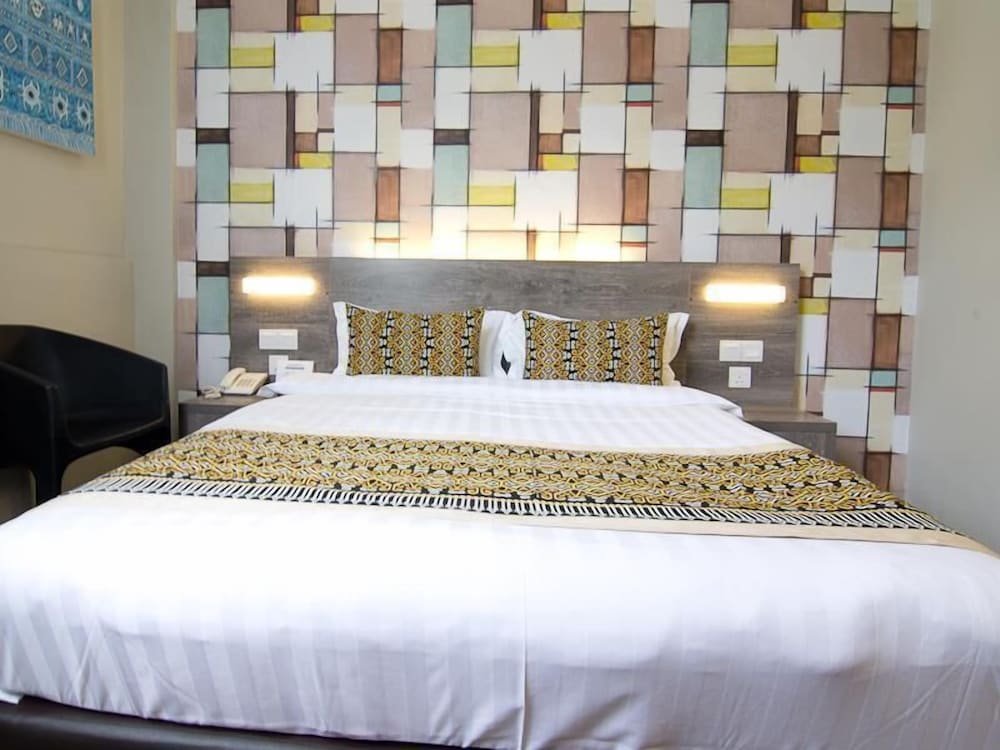 Ajang Hotel 33/48