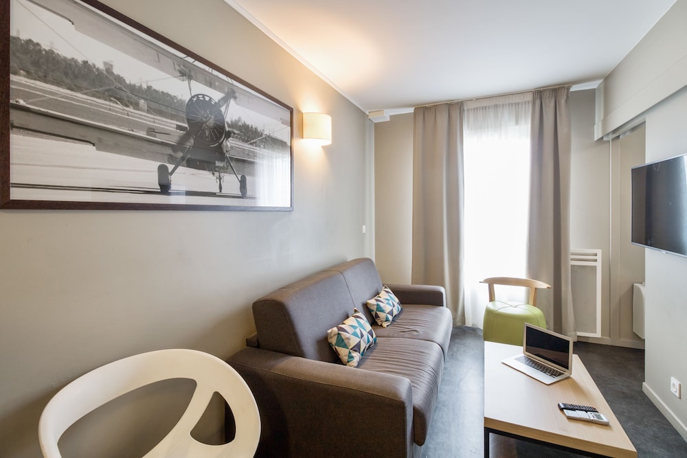 Appart City Confort Le Bourget Aéroport 38/59