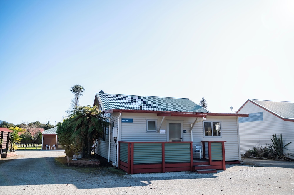 Franz Josef Top 10 Holiday Park 6/75