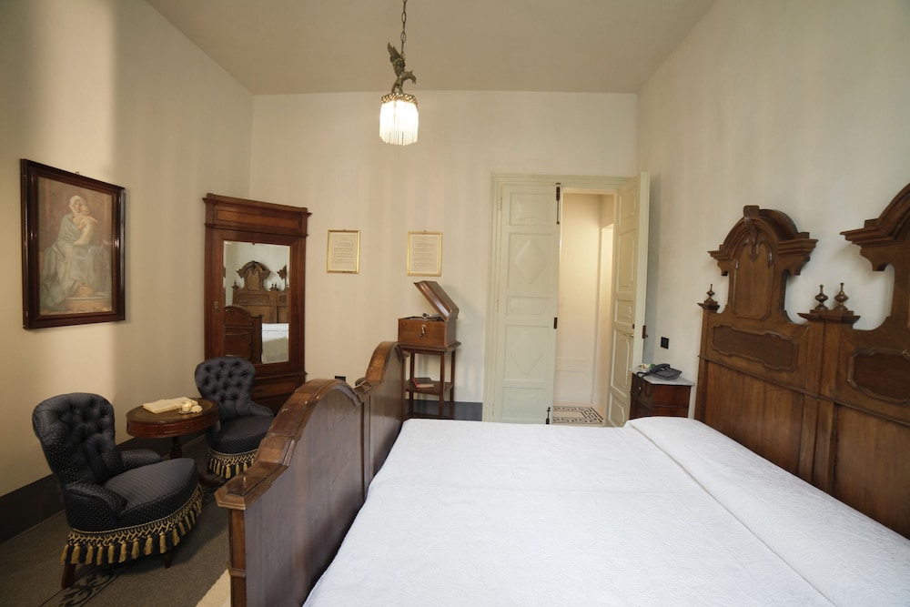 Junior Suite, Double and Twin Beds, Terrace