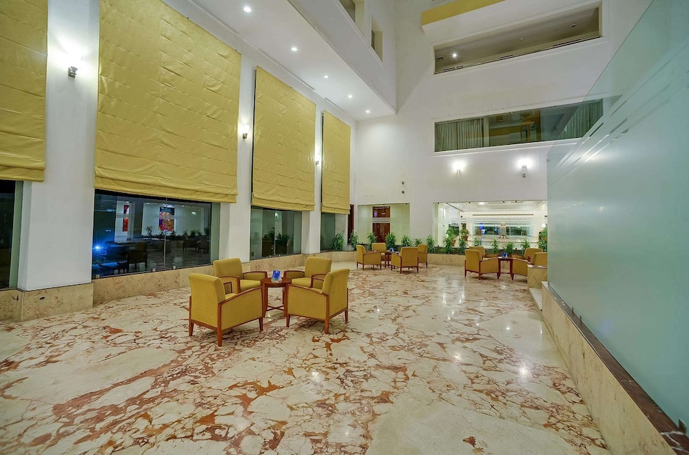 ROYAL SAROVAR PORTICO 20/35