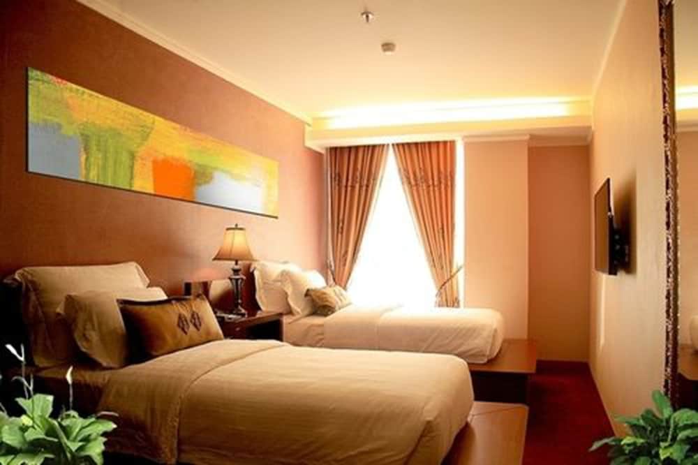 Lion Hotel And Plaza 22/40