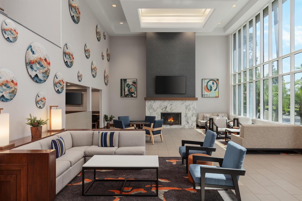 Hyatt House Cypress Anaheim 42/72