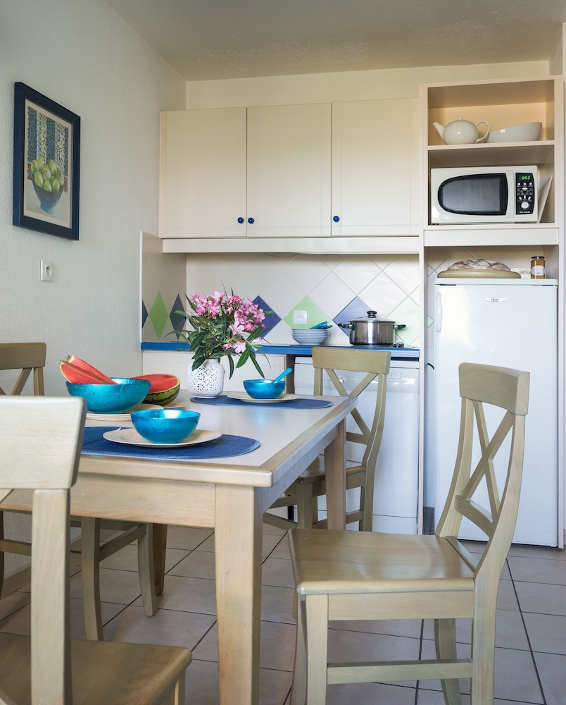 RESIDENCE LA ROSTAGNE 31/50
