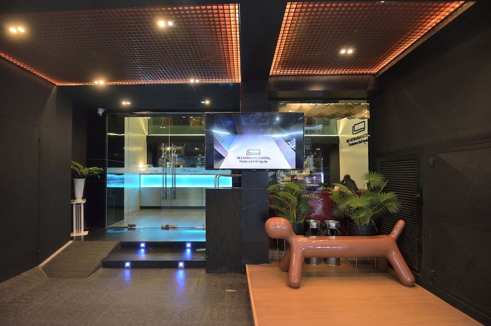 De Lux Bangkok Hotel 10/52