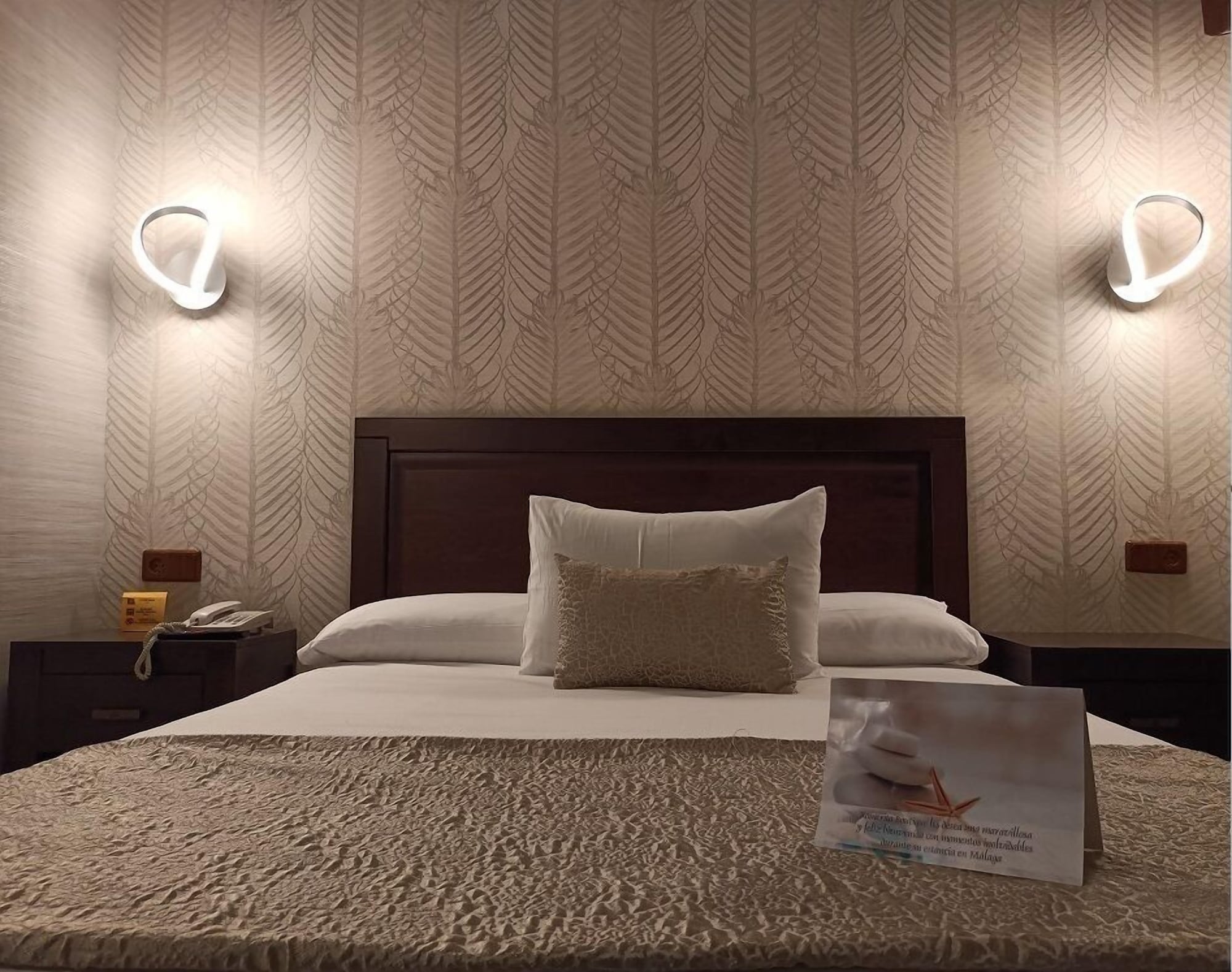 2 BEDROOMS, JUNIOR SUITE