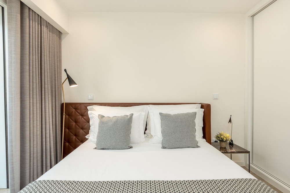 Your Opo Central Apartments 27/50