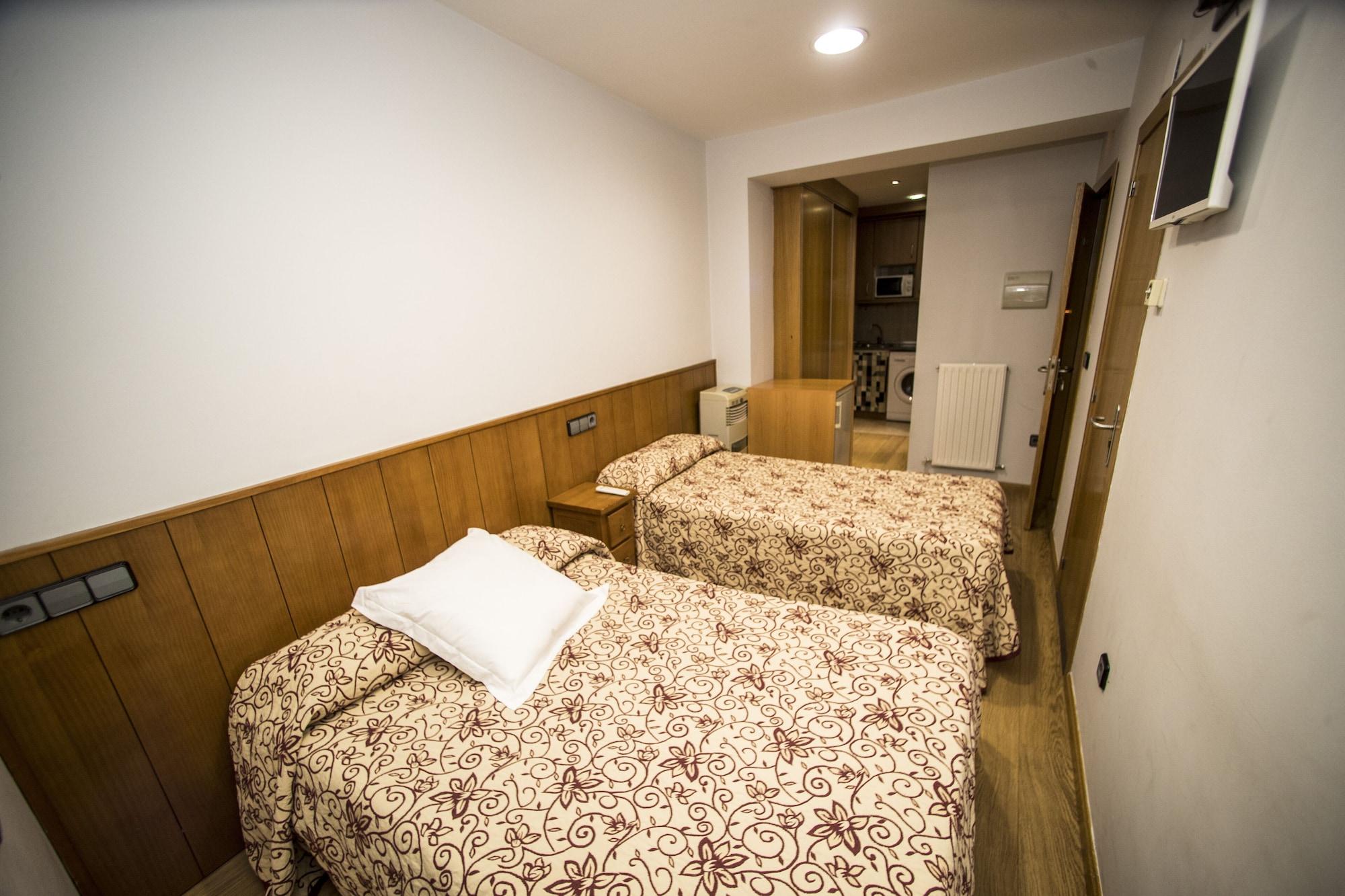 Hostal Caballeros 5/15