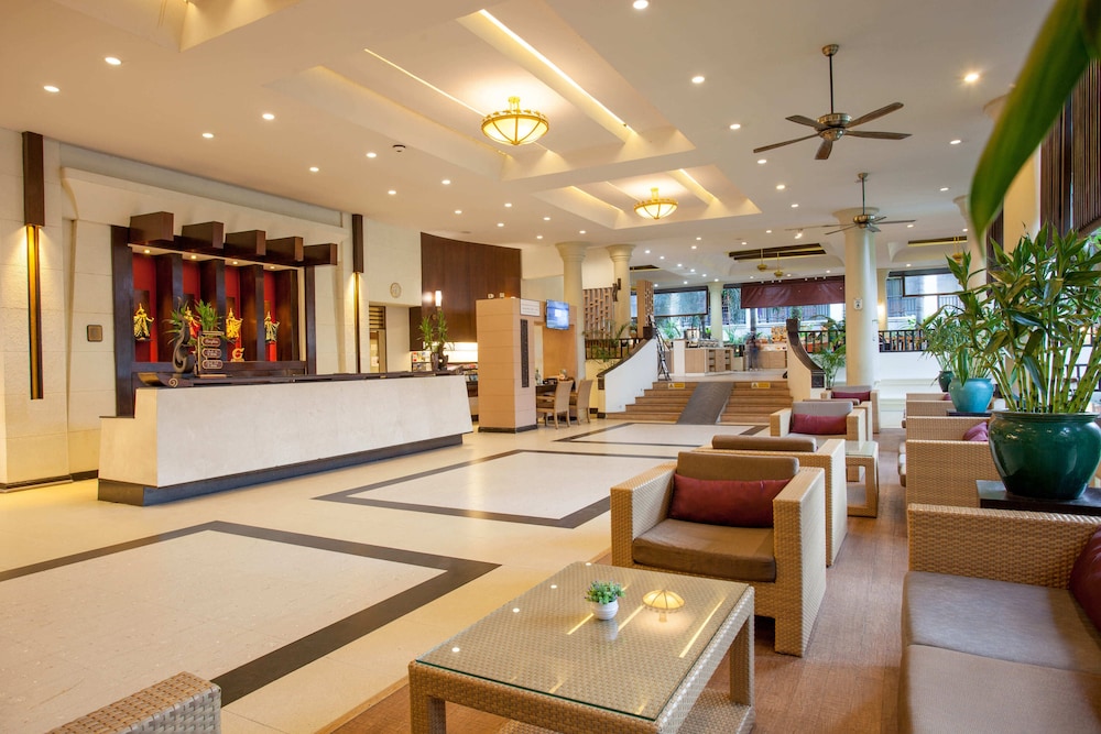 Deevana Patong Resort and Spa 8/68