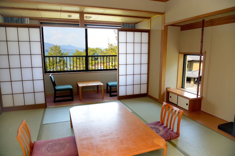 MIYAJIMA MORINOYADO 28/50