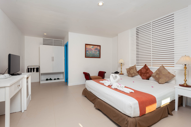 Garden, Deluxe, King Bed
