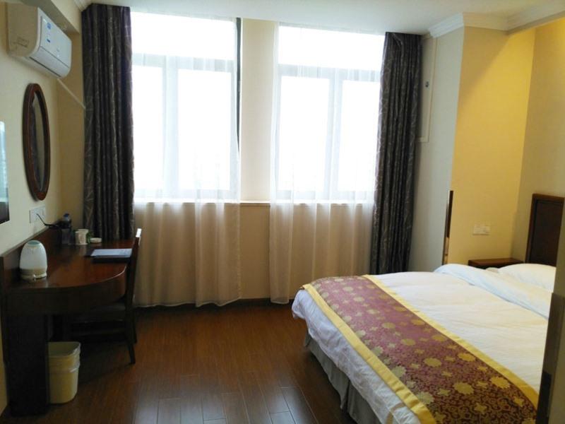 GreenTree Inn Suzhou Kunshan Beimen Road Mold City Express Hotel 26/51