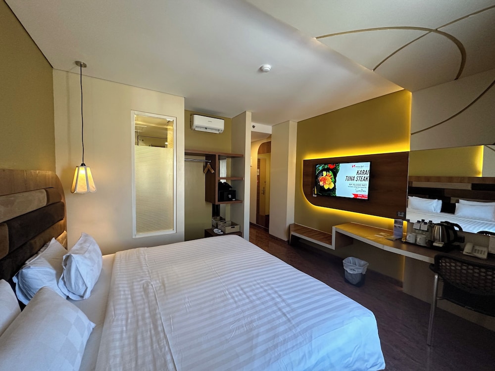 Swiss-Belcourt Kupang 4/43