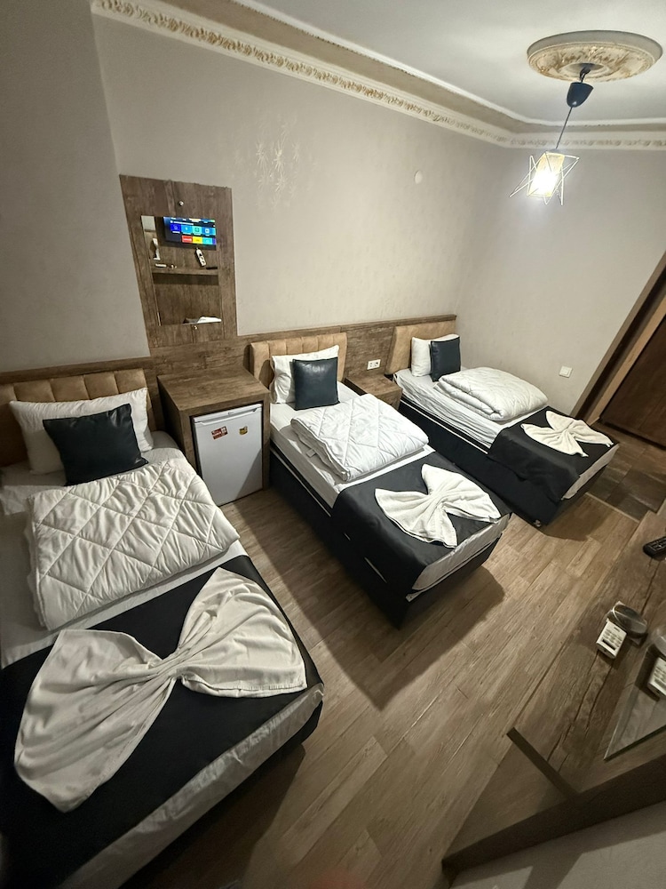 Ozgur Hotel 17/50