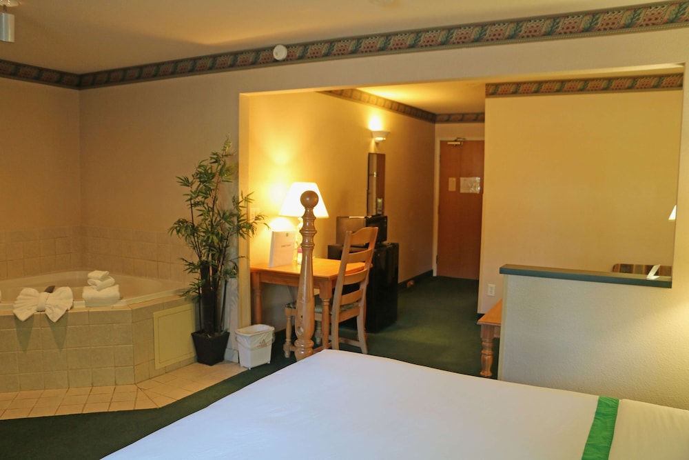 Guesthouse Kelso Longview 10/39