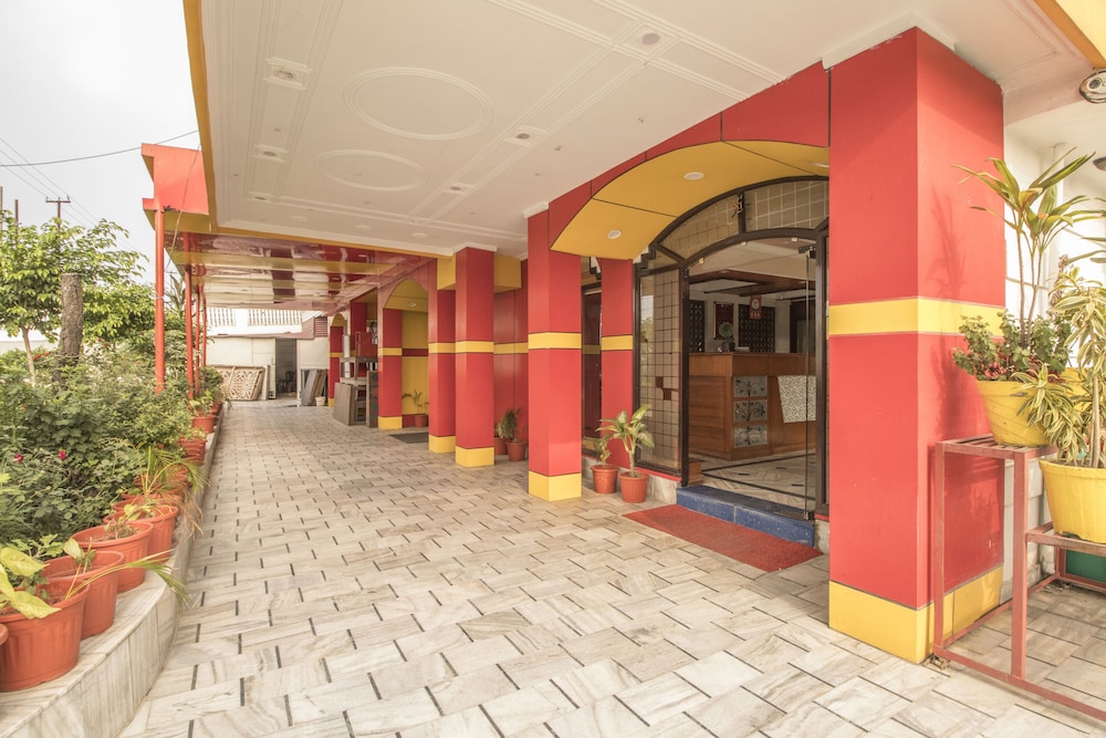 HOTEL JHANVI DALE 26/29