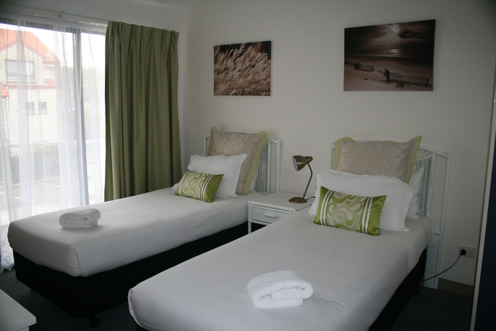Nelson Bay Breeze Resort 11/67