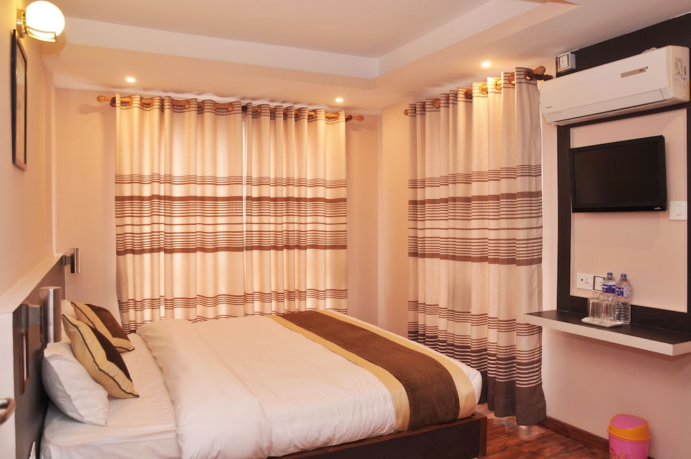 Lemon Tree Hotel 27/44