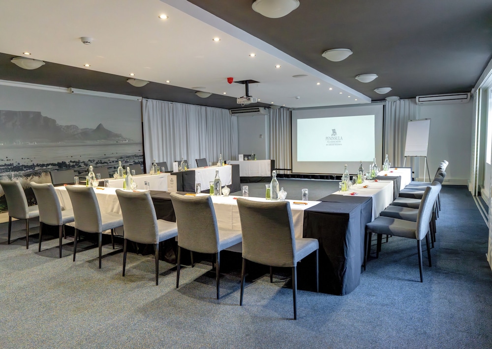 Peninsula All-Suite Hotel by Dream Resorts 37/49