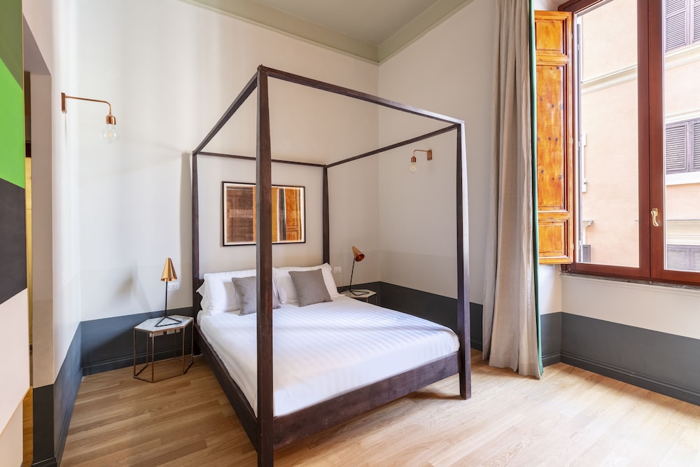 Rome Accommodation - Baullari 12/31