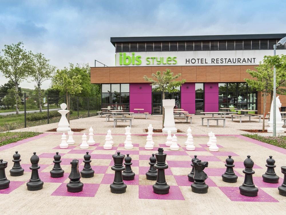 Ibis Styles Castres 9/63