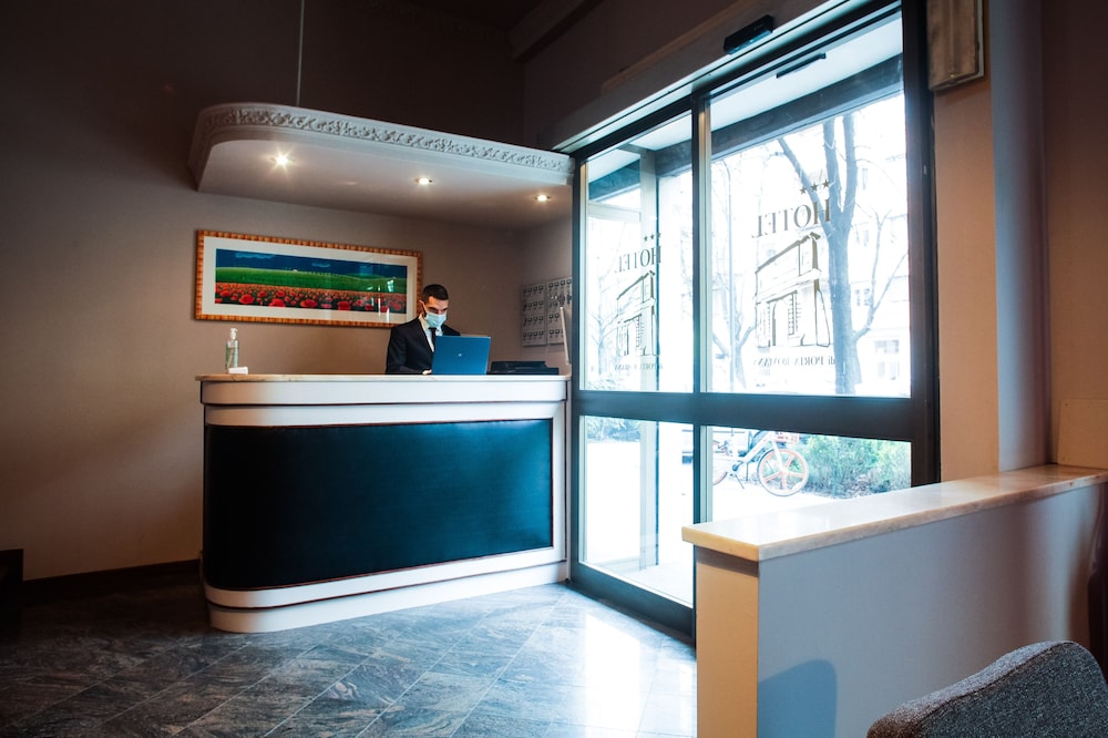 Porta Romana Hotel 5/54