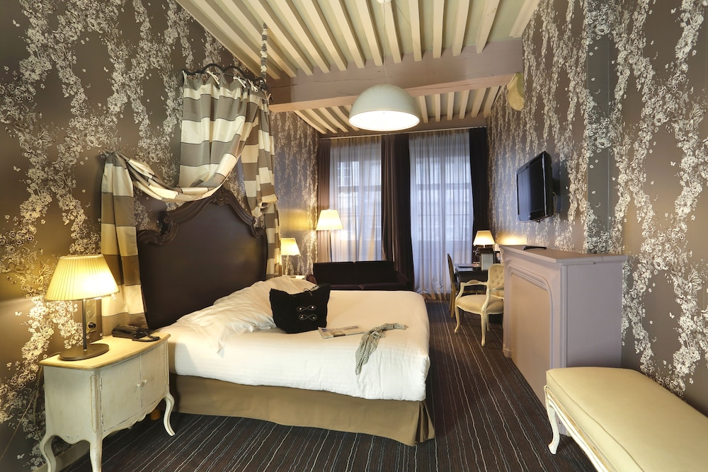 Hotel De Paris 16/57