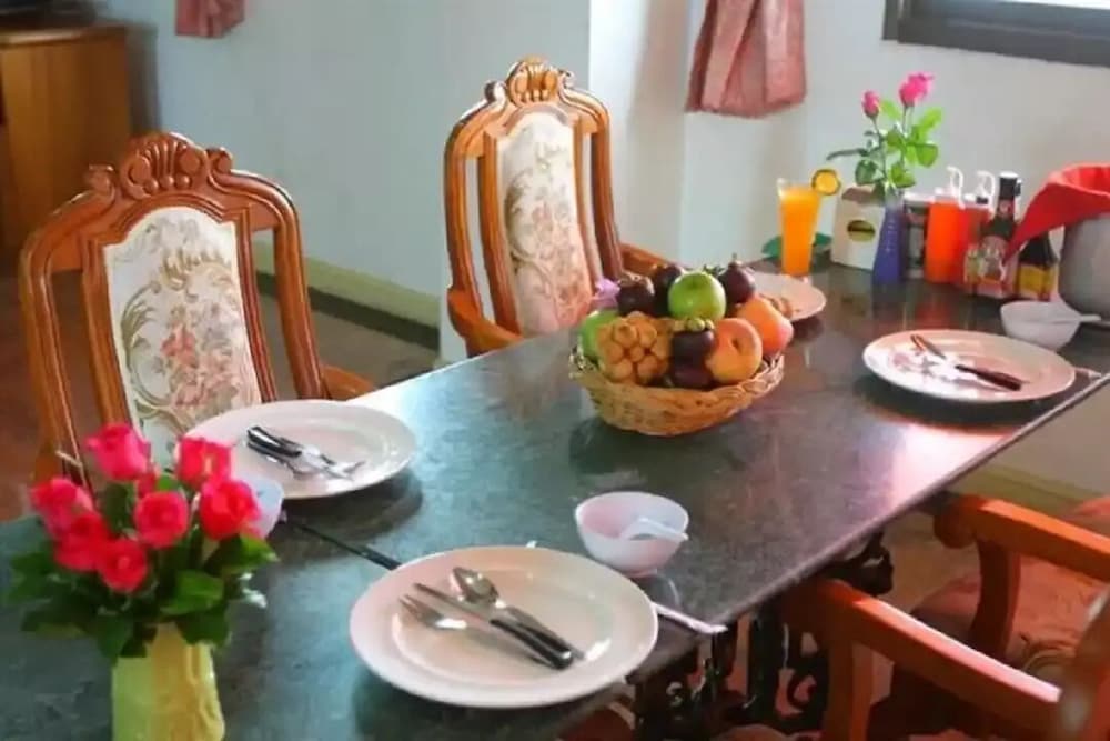 OYO 75466 13 Coins Bang Yai Hotel 17/20