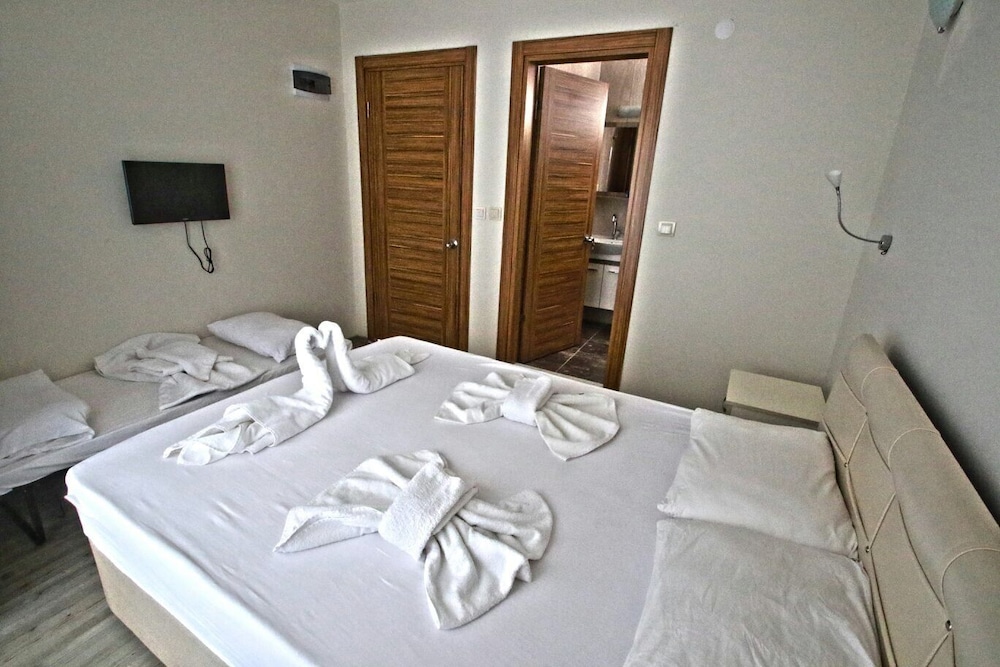 Oz Guzelcamli Otel 5/15