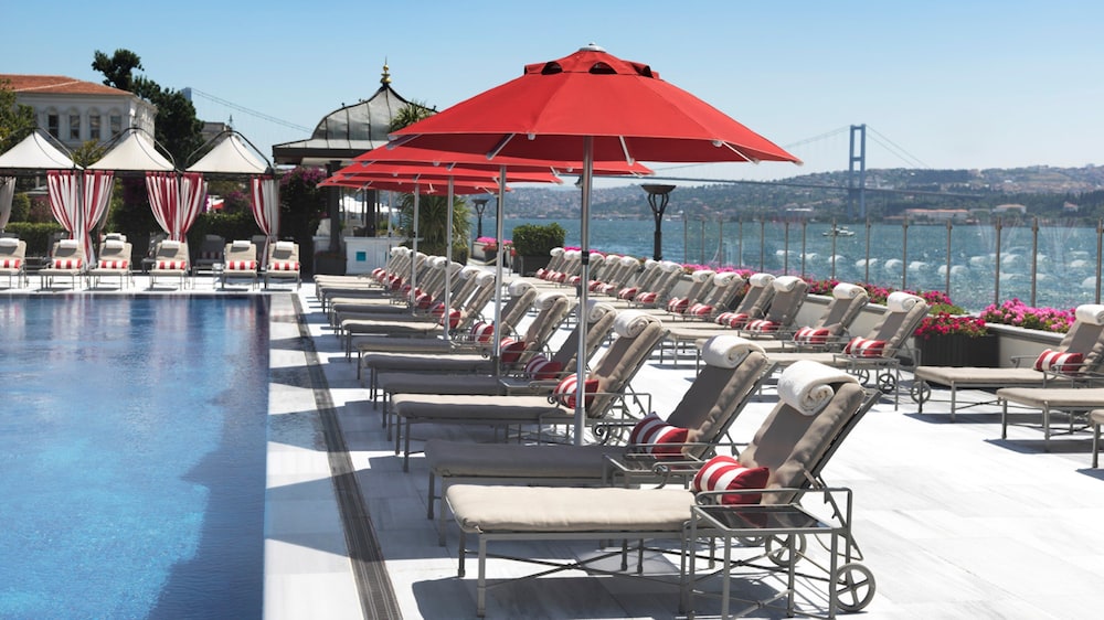 Four Seasons Hotel Istanbul at the Bosphorus 36/80