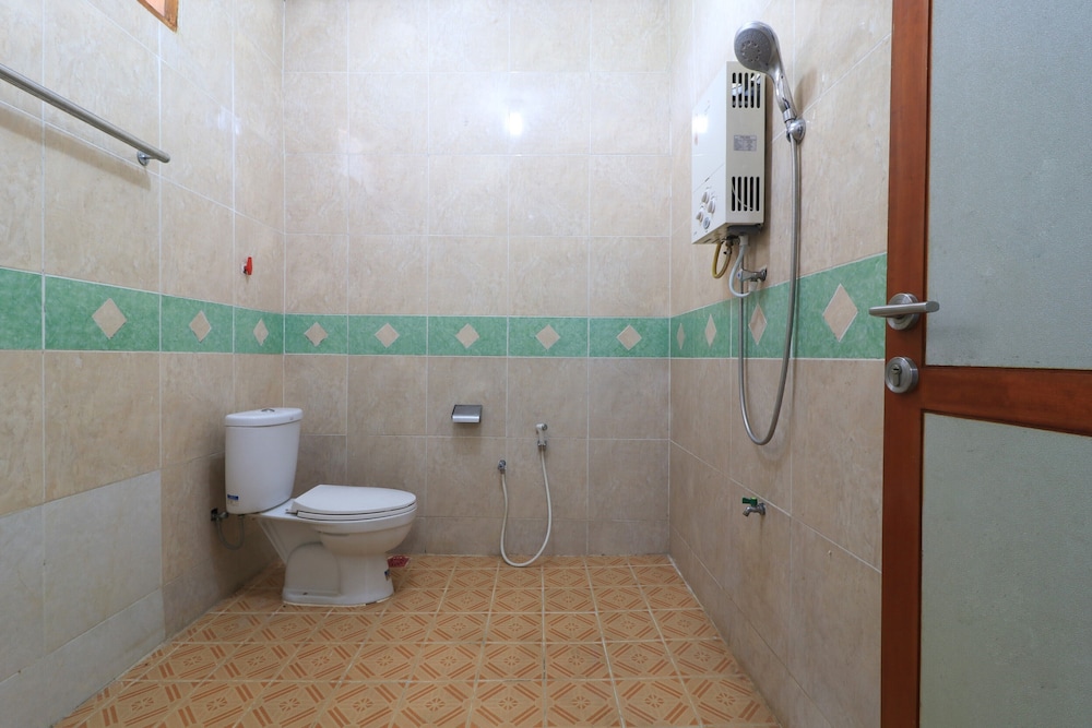 Abang Hotel Ciwidey 54/58