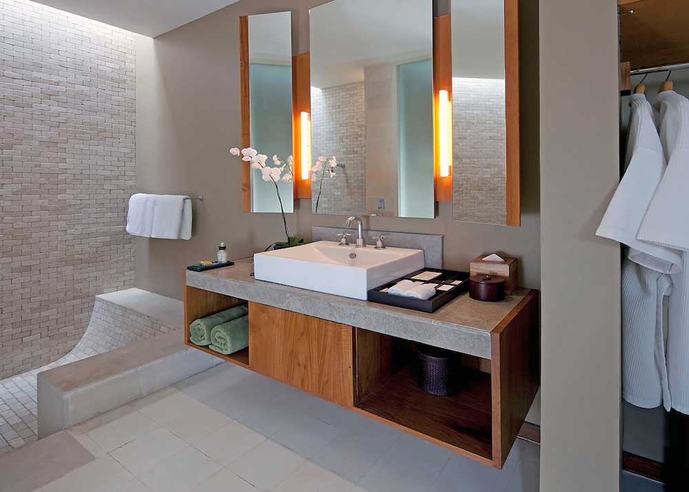 The Elysian Boutique Villa Hotel 45/50